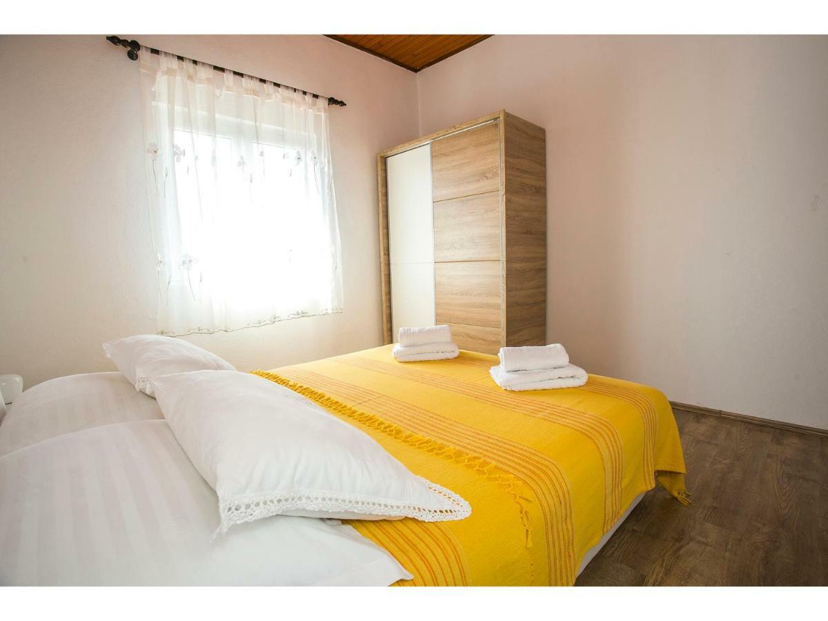 Apartment Goga'S Retreat In مارينا المظهر الخارجي الصورة