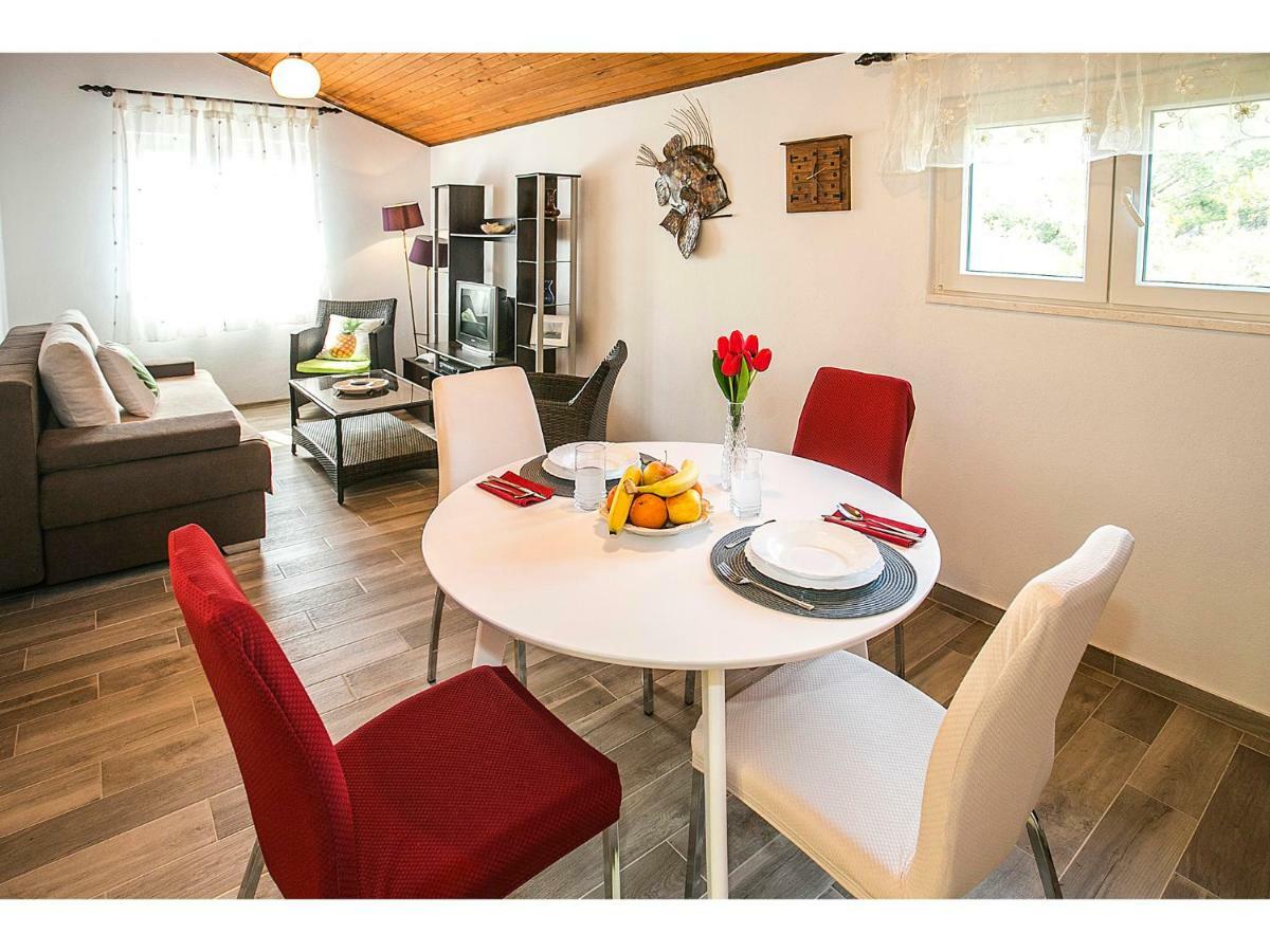 Apartment Goga'S Retreat In مارينا المظهر الخارجي الصورة