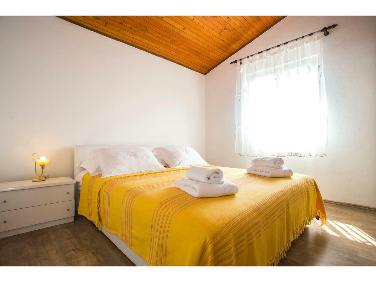 Apartment Goga'S Retreat In مارينا المظهر الخارجي الصورة