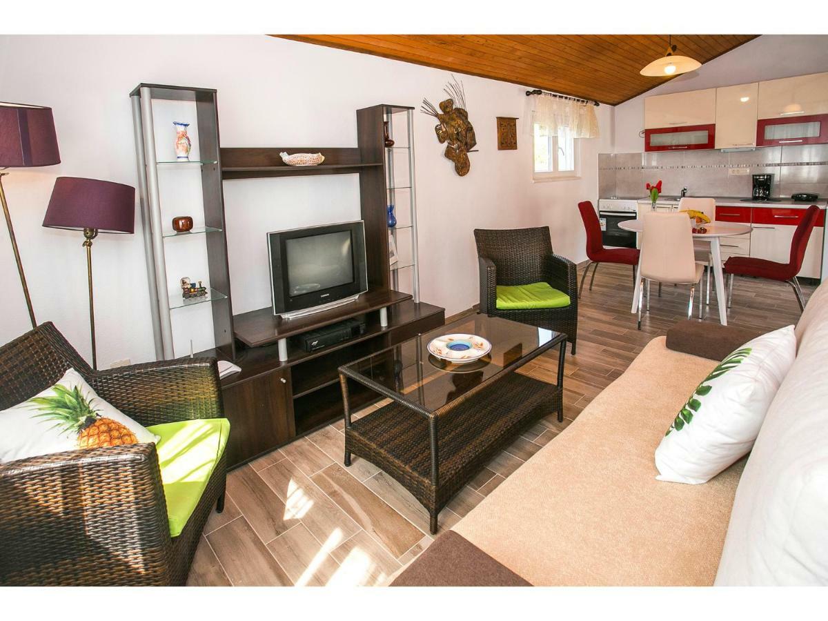 Apartment Goga'S Retreat In مارينا المظهر الخارجي الصورة